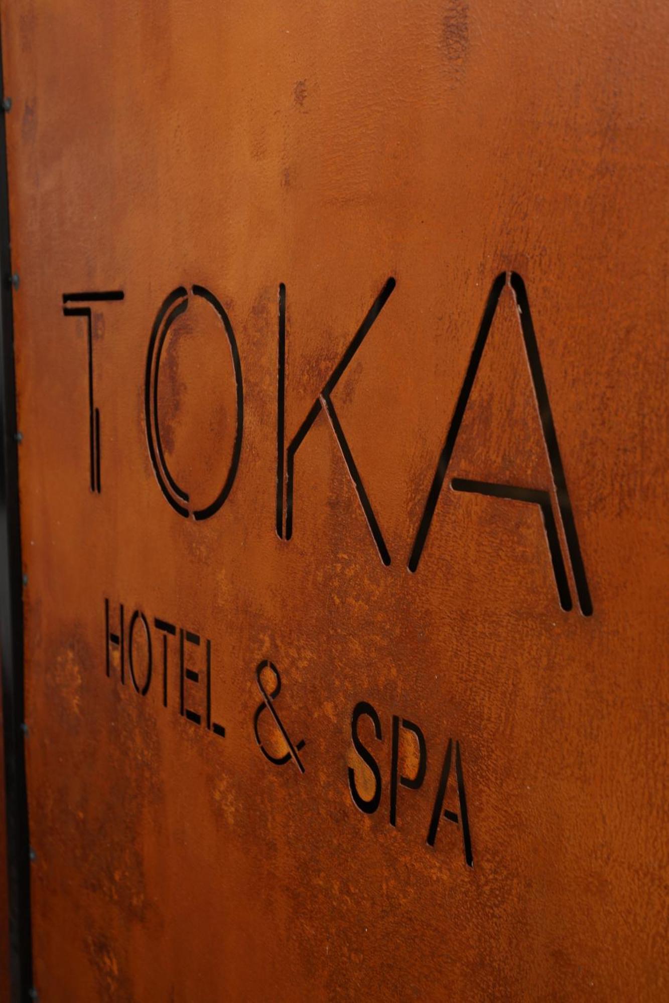 Toka Hotel Restaurant Udenisht Exterior foto